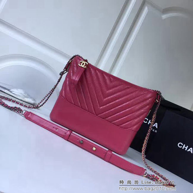 香奈兒CHANEL2018年新款V格 Chanel Gabrielle 玫紅色鏈條流浪包 DSC2064